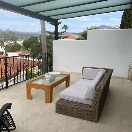 Casa Nueva Andalucia Hébergement de vacances Marbellac